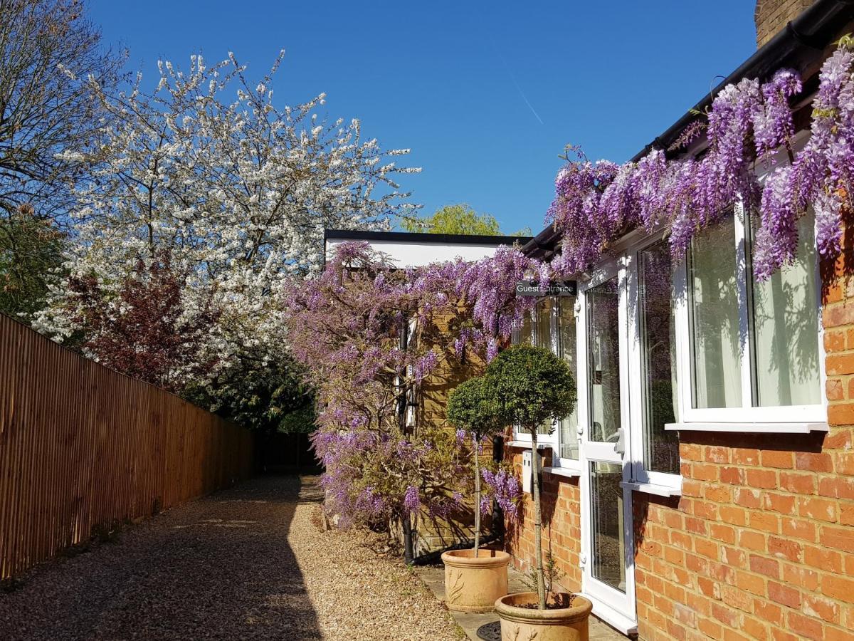 The Bakehouse Guesthouse Maidenhead Bagian luar foto